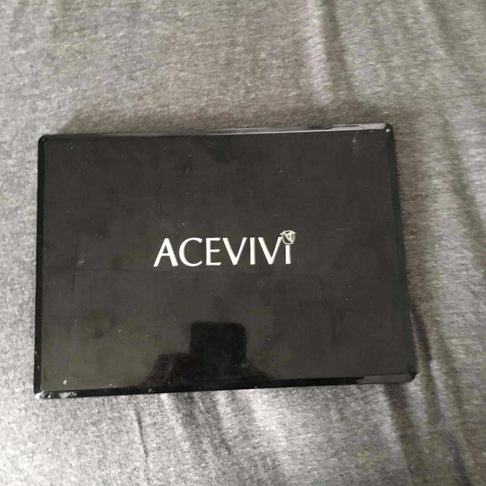 Makeup palette